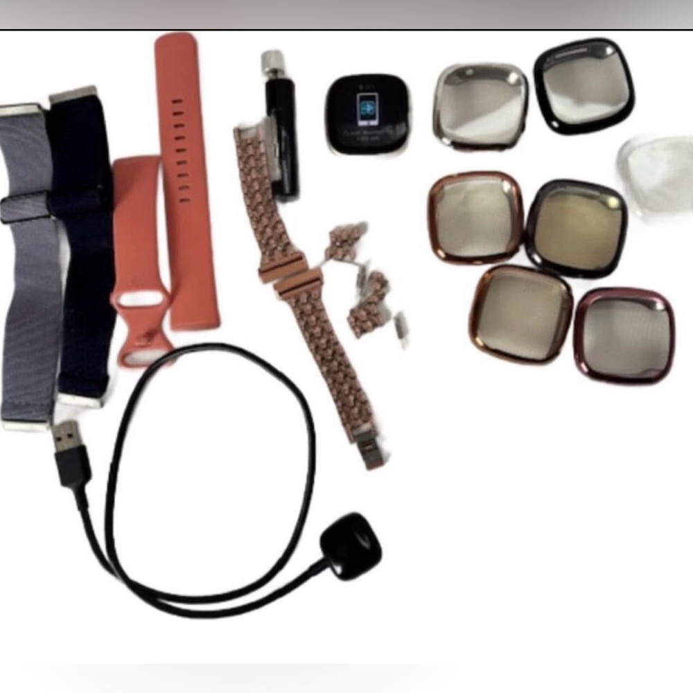 Fitbit Versa 3 Bundle